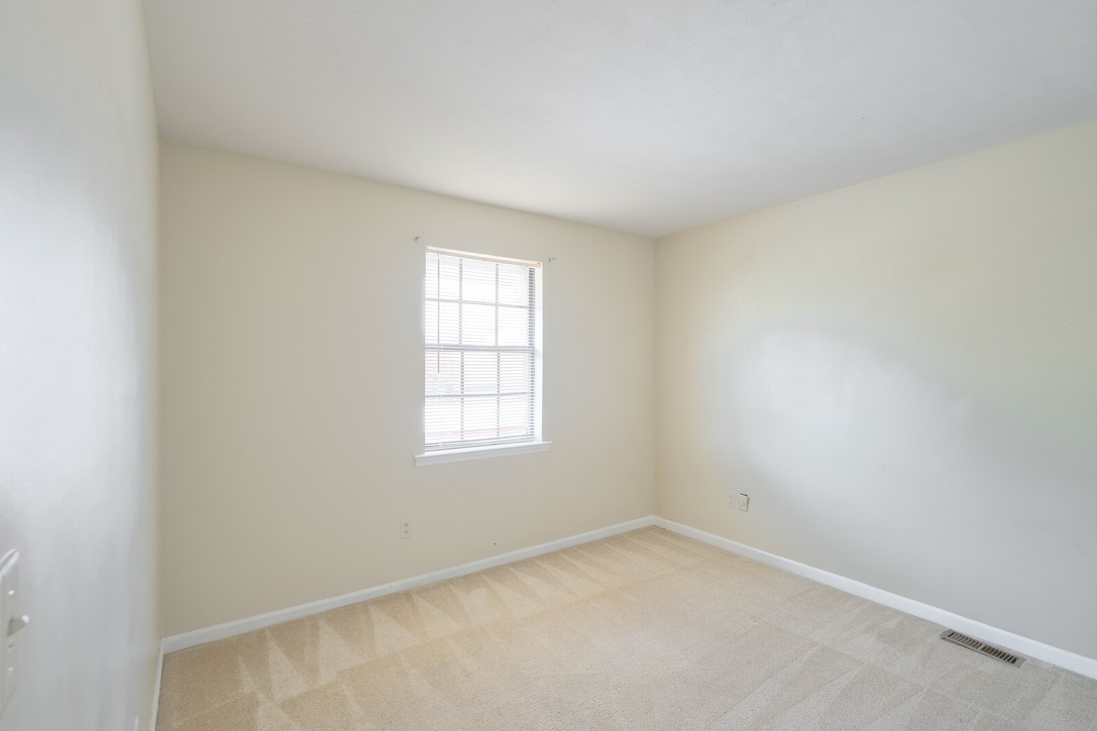 4001 Anderson Road, Unit R103 Nashville, TN 37217 - Photo 25 of 35 Gallery Image 25