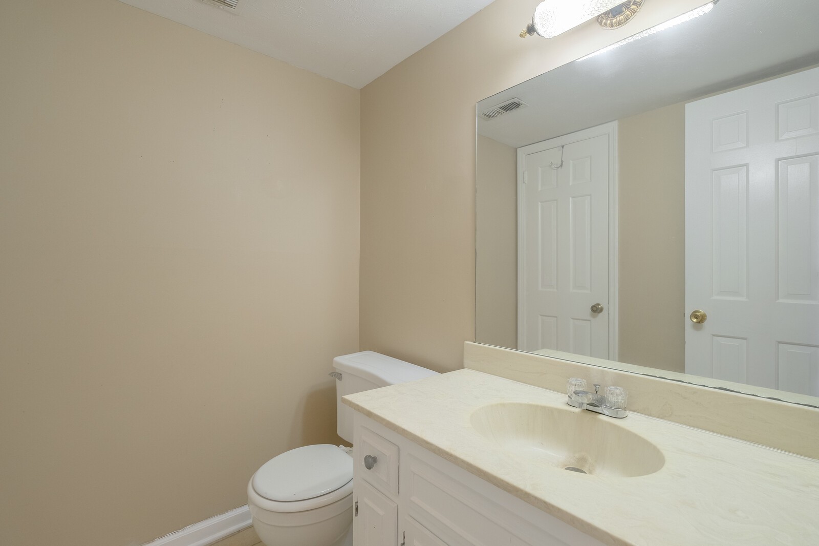 4001 Anderson Road, Unit R103 Nashville, TN 37217 - Photo 8 of 35 Gallery Image 8