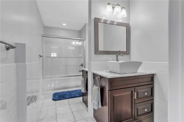 $1,250,000 | 2167 South Villa Drive, Gibsonia, PA 15044