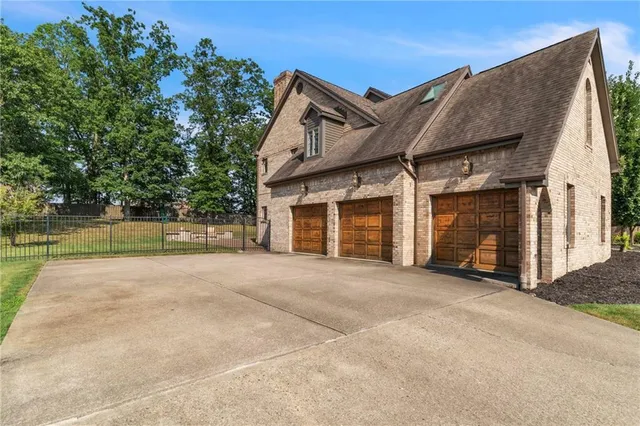 $1,250,000 | 2167 South Villa Drive, Gibsonia, PA 15044