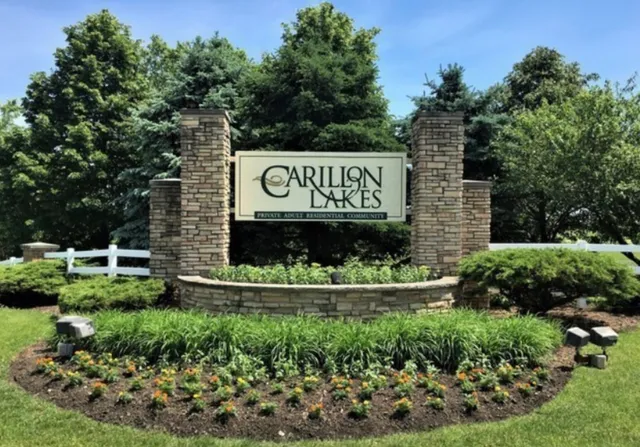 $329,900 | 21546 Victory Lake Way, Crest Hill, IL 60403