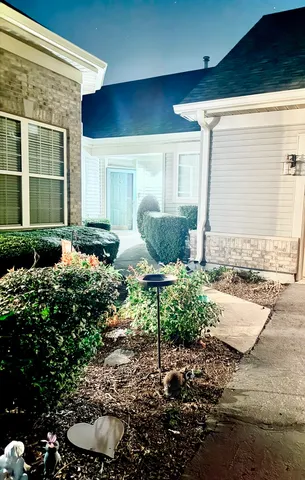 $329,900 | 21546 Victory Lake Way, Crest Hill, IL 60403