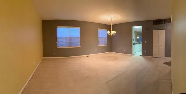 $329,900 | 21546 Victory Lake Way, Crest Hill, IL 60403