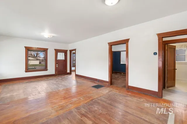 $249,500 | 504 5th Avenue East, Twin Falls, ID 83301