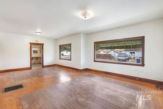 $249,500 | 504 5th Avenue East, Twin Falls, ID 83301