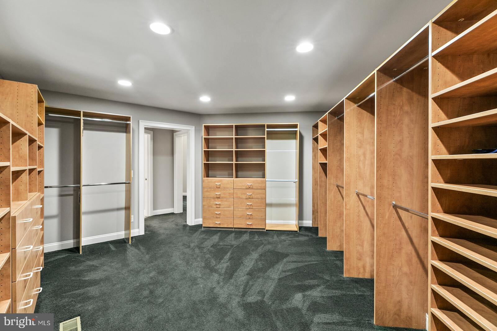 325 Cherry Hill Road Princeton, NJ 08540 - Photo 32 of 44