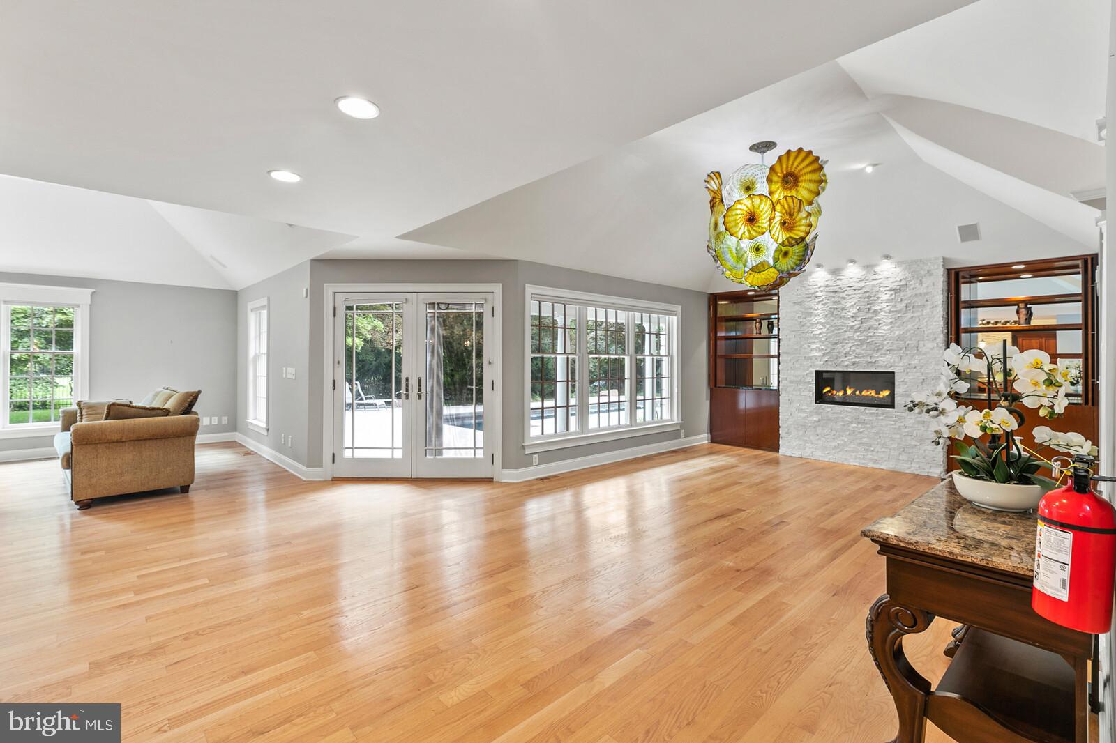 325 Cherry Hill Road Princeton, NJ 08540 - Photo 9 of 44