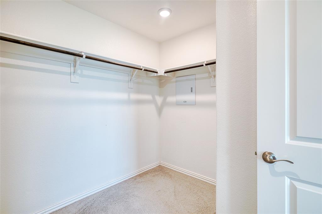 2317 Connor Way Carrollton, TX 75010 - Photo 26 of 37 a view of small space