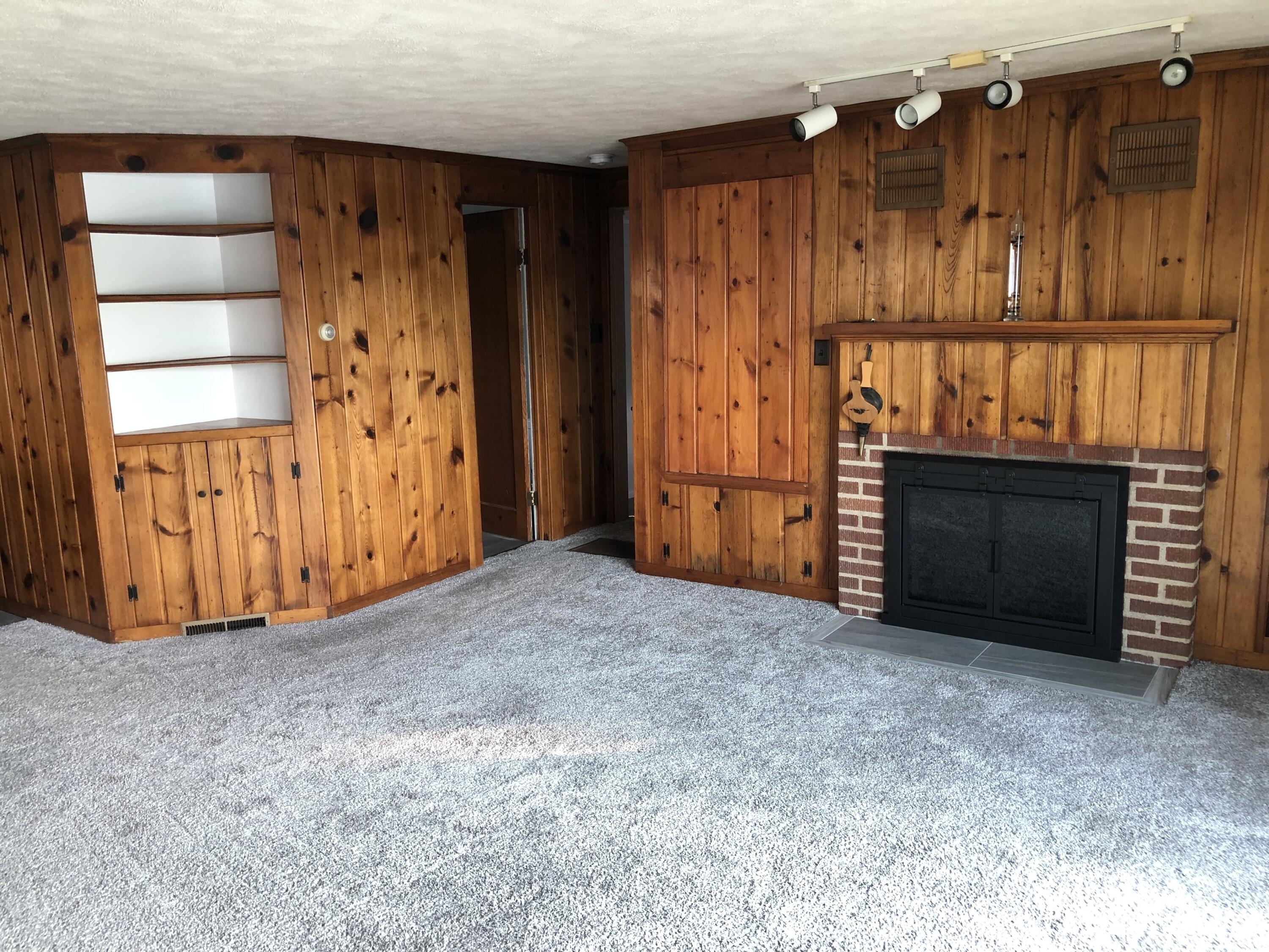 589 East Sidney Road Stanton, MI 48888 - Photo 9 of 36 4069-66d5cb82b7263