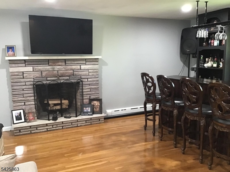 225 Sunnymeade Road Hillsborough, NJ 08844 - Photo 13 of 49