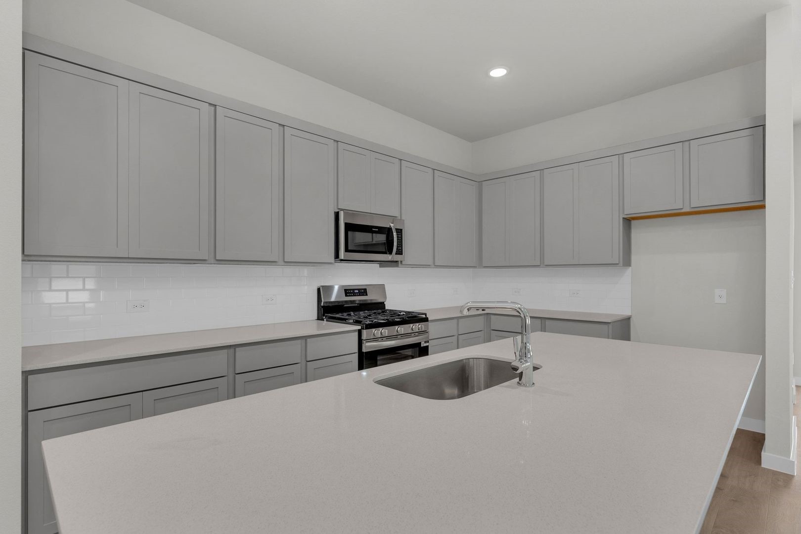 31104 Rena Coast Drive Huffman, TX 77336 - Photo 9 of 35 Kitchen in the Pecos home plan by Trophy Signature Homes – REPRESENTATIVE PHOTO
