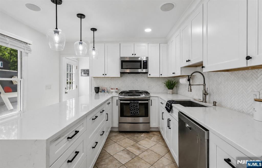 20 Normandy Road Pine Brook, NJ 07058 - Photo 19 of 50