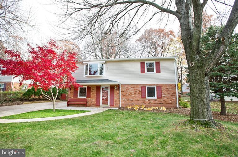 4311 Lees Corner Road Chantilly, VA 20151 - Photo 1 of 30 Exterior (Front)