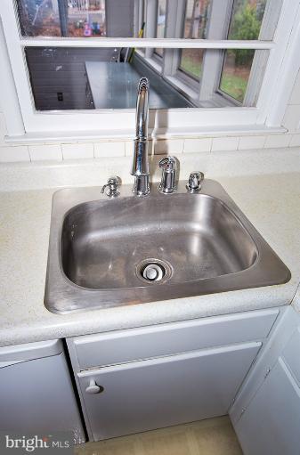 4311 Lees Corner Road Chantilly, VA 20151 - Photo 12 of 30 Kitchen