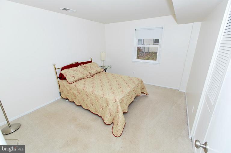 4311 Lees Corner Road Chantilly, VA 20151 - Photo 21 of 30 Bedroom