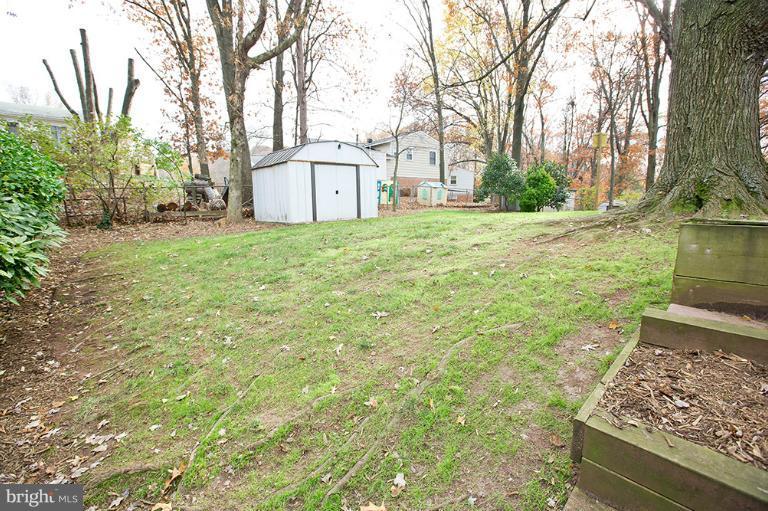 4311 Lees Corner Road Chantilly, VA 20151 - Photo 23 of 30 Exterior (Rear)
