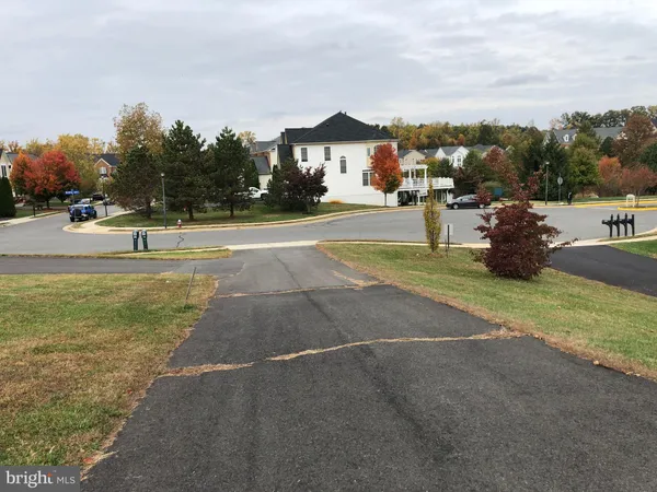 $2,950 | 12627 Buckleys Gate Drive, Fairfax, VA 22030