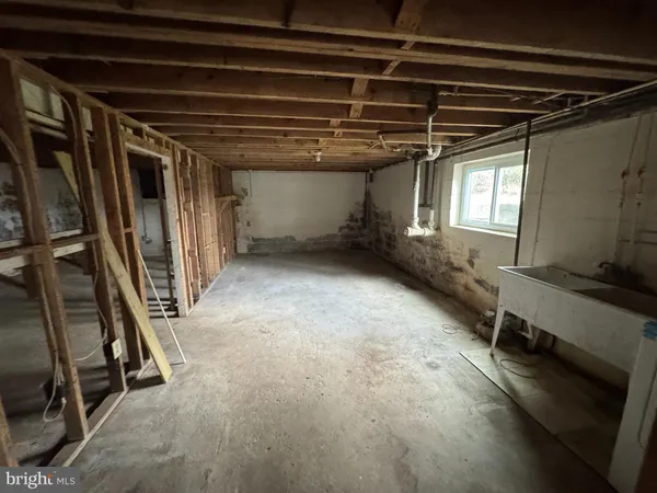 $2,950 | 12627 Buckleys Gate Drive, Fairfax, VA 22030