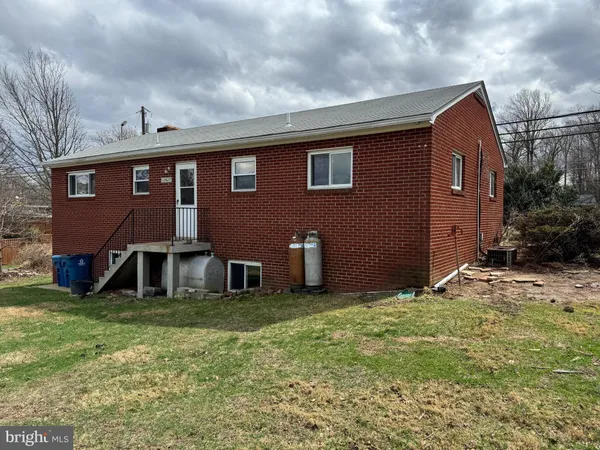 $2,950 | 12627 Buckleys Gate Drive, Fairfax, VA 22030