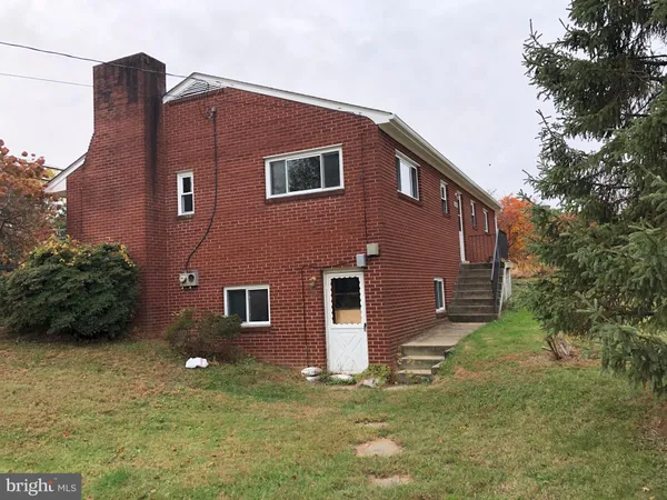 $2,950 | 12627 Buckleys Gate Drive, Fairfax, VA 22030