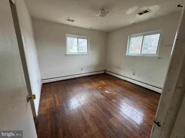 $2,950 | 12627 Buckleys Gate Drive, Fairfax, VA 22030