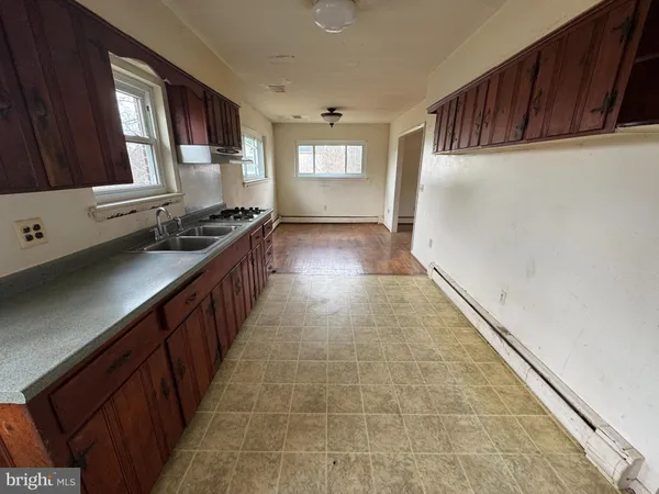 $2,950 | 12627 Buckleys Gate Drive, Fairfax, VA 22030