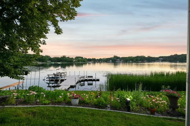 $2,900,000 | 5461 Quimby Avenue Northwest, Annandale, MN 55302