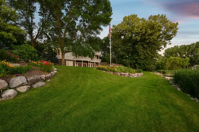 $2,900,000 | 5461 Quimby Avenue Northwest, Annandale, MN 55302