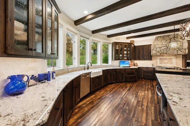 $2,900,000 | 5461 Quimby Avenue Northwest, Annandale, MN 55302