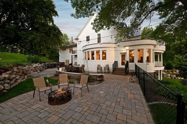 $2,900,000 | 5461 Quimby Avenue Northwest, Annandale, MN 55302