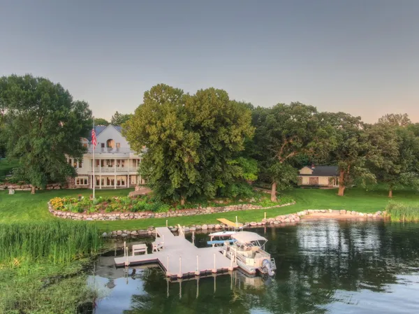 $2,900,000 | 5461 Quimby Avenue Northwest, Annandale, MN 55302