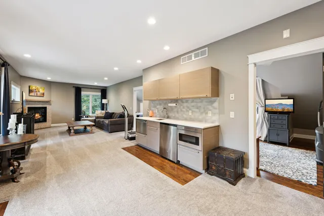 $2,900,000 | 5461 Quimby Avenue Northwest, Annandale, MN 55302