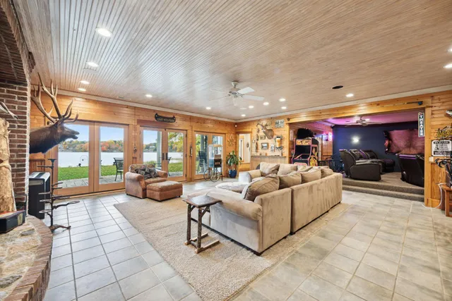 $2,900,000 | 5461 Quimby Avenue Northwest, Annandale, MN 55302