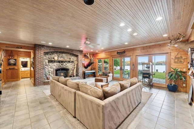 $2,900,000 | 5461 Quimby Avenue Northwest, Annandale, MN 55302