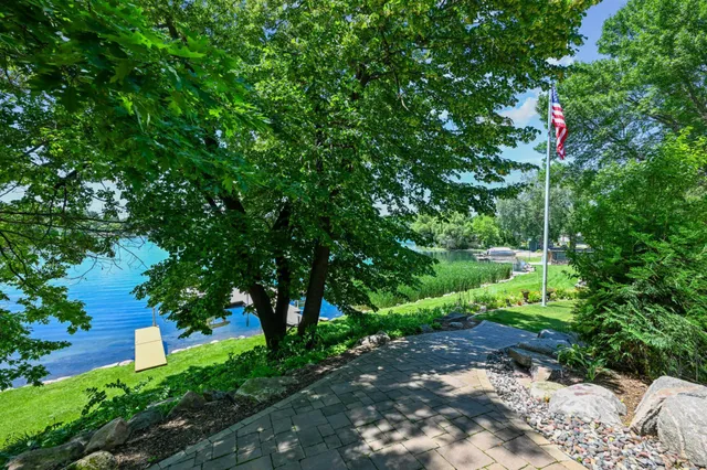 $2,900,000 | 5461 Quimby Avenue Northwest, Annandale, MN 55302