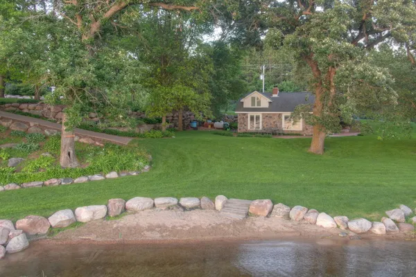 $2,900,000 | 5461 Quimby Avenue Northwest, Annandale, MN 55302