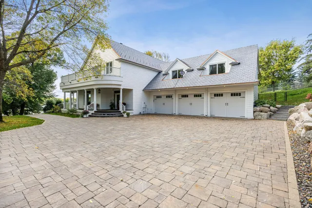 $2,900,000 | 5461 Quimby Avenue Northwest, Annandale, MN 55302