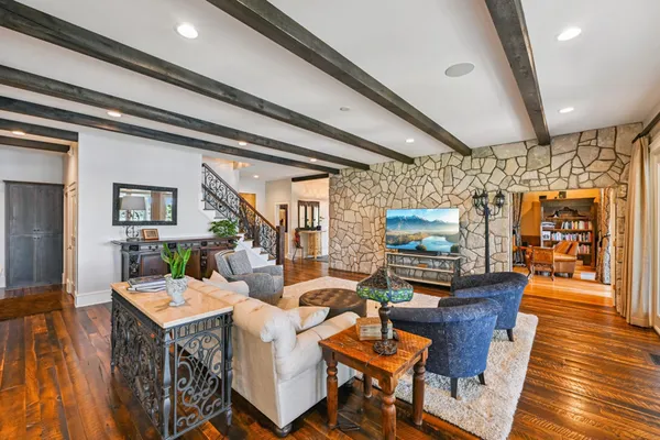 $2,900,000 | 5461 Quimby Avenue Northwest, Annandale, MN 55302