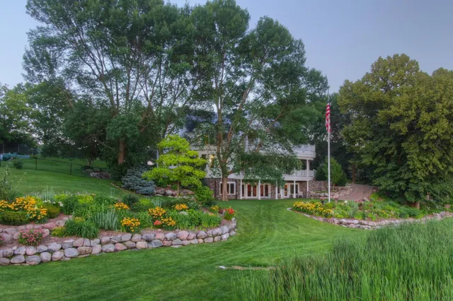 $2,900,000 | 5461 Quimby Avenue Northwest, Annandale, MN 55302