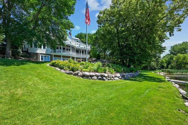 $2,900,000 | 5461 Quimby Avenue Northwest, Annandale, MN 55302