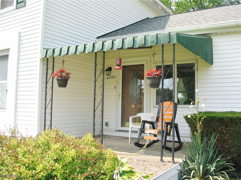 6395 Waterloo Road Atwater, OH 44201 - Photo 3 of 34 Covered front porch