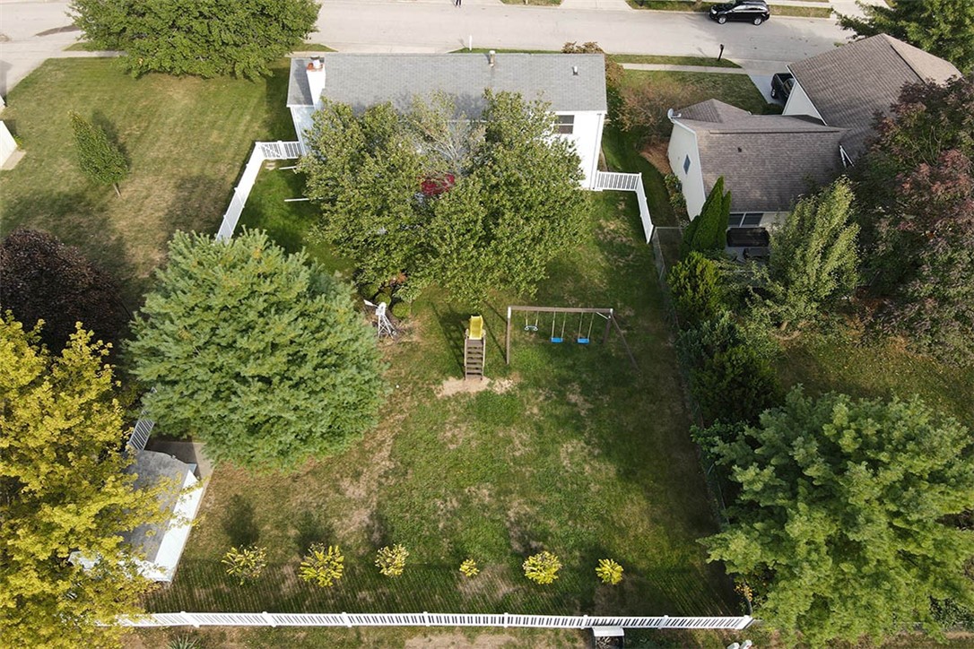 2557 Pheasant Run Decatur, IL 62521 - Photo 6 of 31