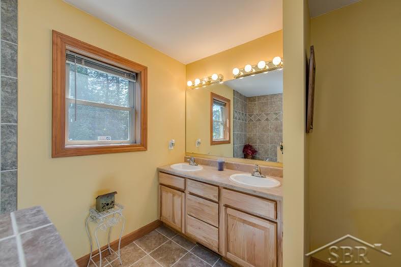 845 South Orr Road Hemlock, MI 48626 - Photo 15 of 23 31342292-14.JPG