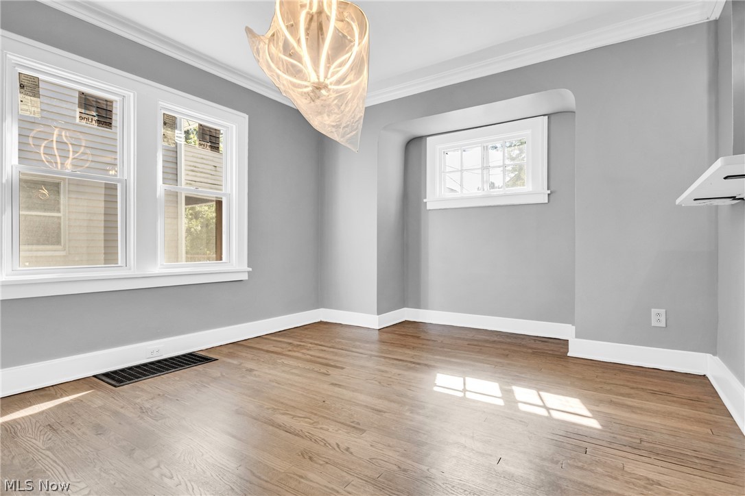 940 Nela View Road Cleveland Heights, OH 44112 - Photo 10 of 32