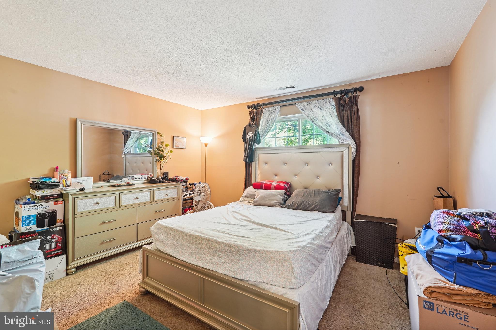 11401 Ledbury Way Germantown, MD 20876 - Photo 25 of 29