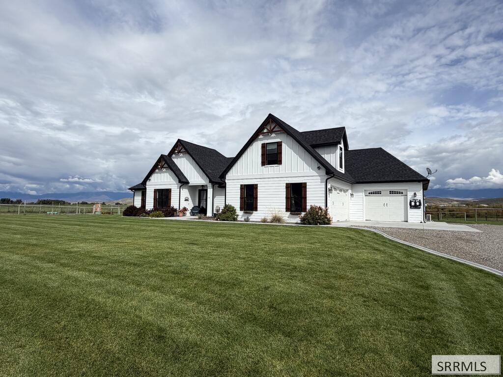 25 Northern Lights Road Salmon, ID 83467 - Photo 1 of 87 Main View