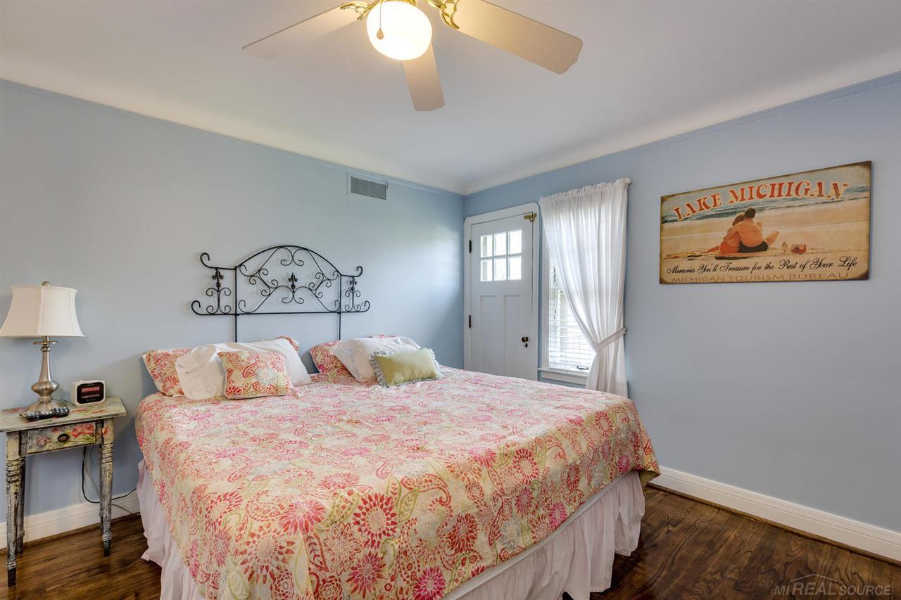 929 Trombley Road Grosse Pointe Park, MI 48230 - Photo 18 of 36