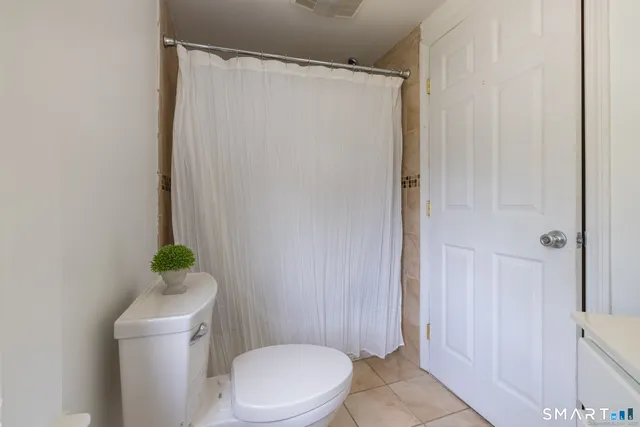 $4,800 | 90 2nd Street, Fairfield, CT 06825