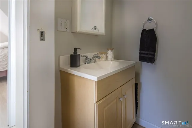 $4,800 | 90 2nd Street, Fairfield, CT 06825