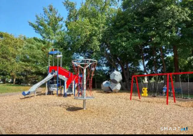 $4,800 | 90 2nd Street, Fairfield, CT 06825